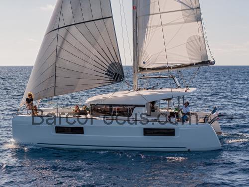 Lagoon 40 ficha-técnica e avaliações